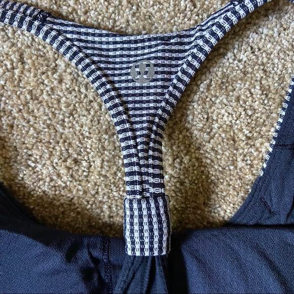 Lululemon Practice Freely Tank - Picture 5 of 7